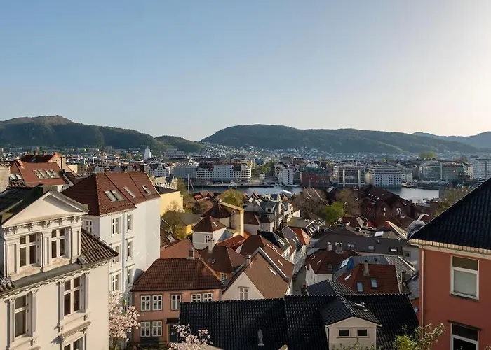 Live As A Local! I 350M To Bryggen And Floibanen